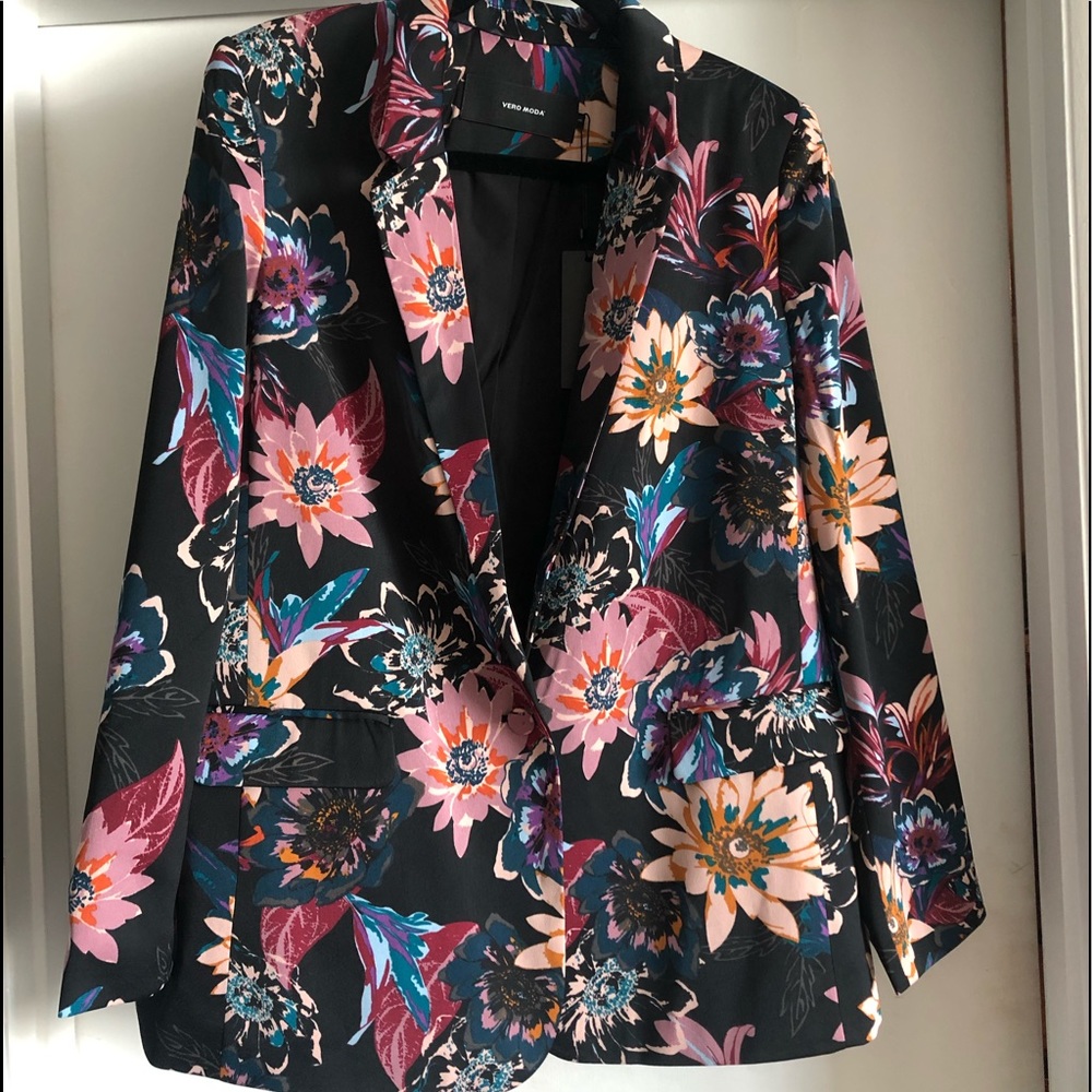 Vero Moda Womens Wilma Sofia Floral Blazer